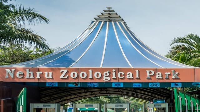 Nehru Zoological Park logo